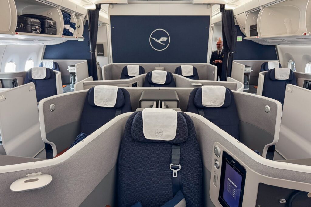20250516 lufthansa allegris business class lufthansa a350 allegris business class cabin center erose.jpeg