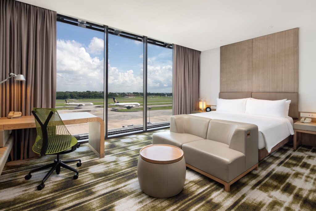 crowne plaza changi.jpg