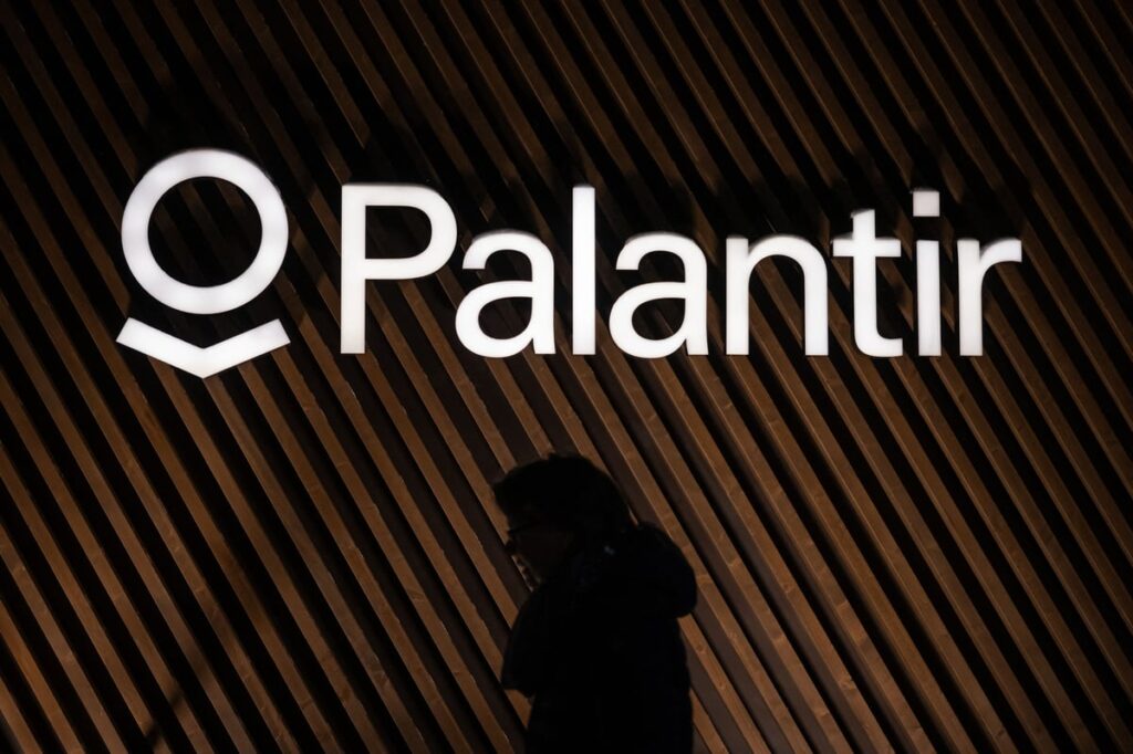 Palantir Is Rising at a Jaw-Shedding Price, however Is the Inventory a Purchase? urlhttps3a2f2fg.foolcdn.com2feditorial2fimages2f8694352fimage of a person walking in front.jpeg
