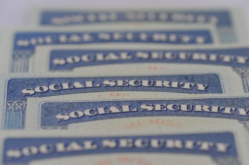 Social Safety's 2027 COLA: Early Indicators Trace at What Retirees May See urlhttps3a2f2fg.foolcdn.com2feditorial2fimages2f8697072fsocial security cards 3 gettyimages.jpeg