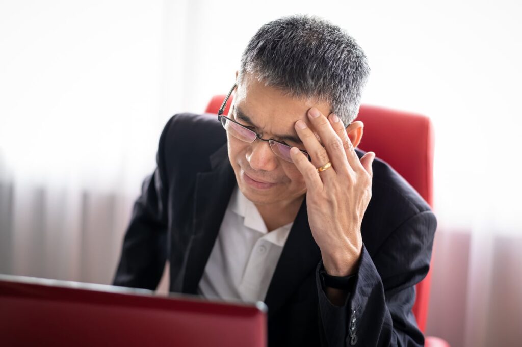 urlhttps3a2f2fg.foolcdn.com2feditorial2fimages2f8709542fconfused and frustrated businessper.jpeg