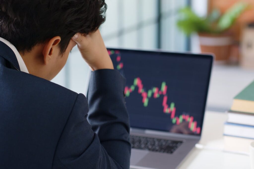 Why Salesforce Inventory Slumped Lately urlhttps3a2f2fg.foolcdn.com2feditorial2fimages2f8713242fperson staring at downward trending.jpeg