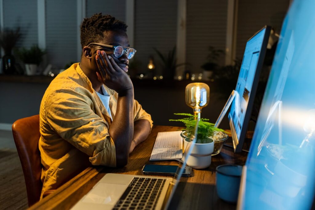 Those 2 Bearish Indicators May Spell Hassle for XRP urlhttps3a2f2fg.foolcdn.com2feditorial2fimages2f8730222fdownbeat investor looks at screen.j.jpeg